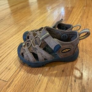KEEN Toddler Brown and Black Sandals